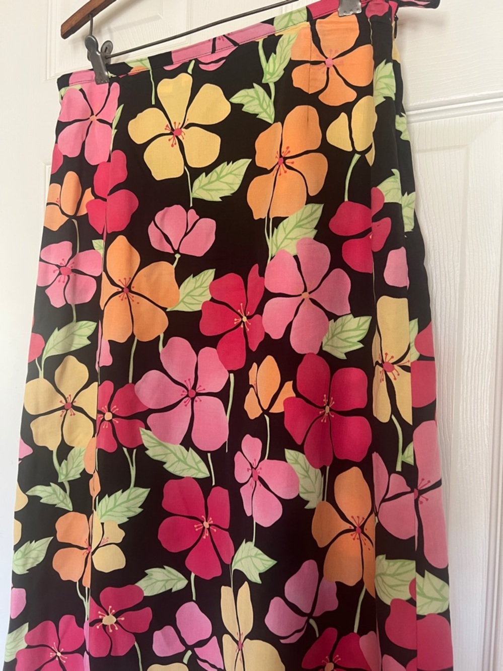 Talbots Hibiscus Floral A-Line Midi Skirt Black, Pink, Orange & Yellow Blooms - Picture 3 of 5